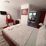 Cunda Morisi Otel Ayvalı