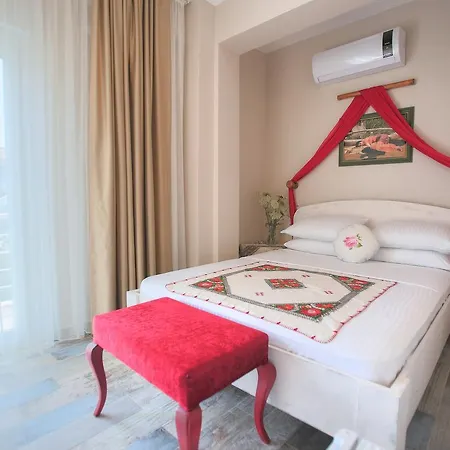 Cunda Morisi Otel Ayvalı