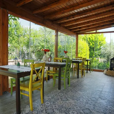 Otel Cunda Morisi *